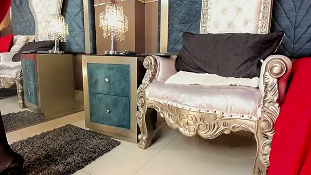 Snapshot of Janna_Rousse_ chatting on 27, 10, 2025 Janna Rousse online show from 27, 10, 2025