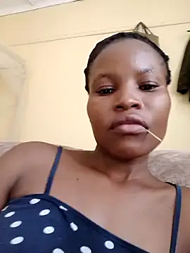 petite babe online show from 17, 2, 2026