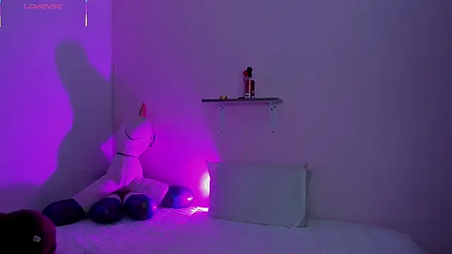 Snapshot of Oriana_Guzman chatting on 18, 1, 2026 Oriana Guzman online show from 18, 1, 2026