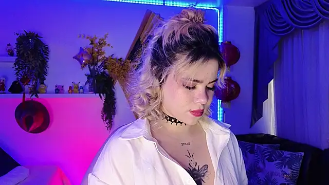 Snapshot of albaismynameX chatting on 6, 5, 2026 albaismynameX online show from 6, 5, 2026