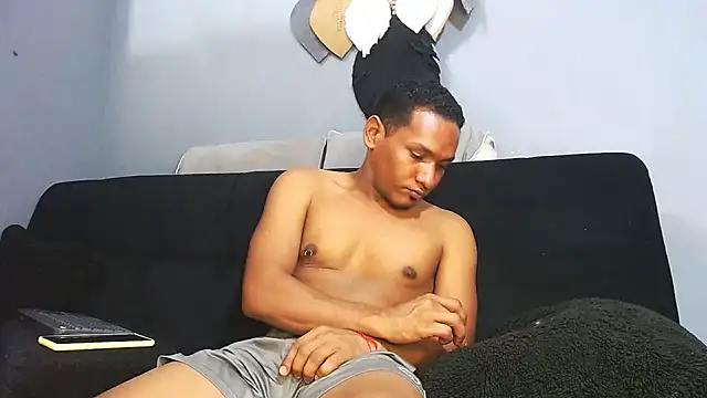 Grandeygruesa1 online show from 17, 12, 2025