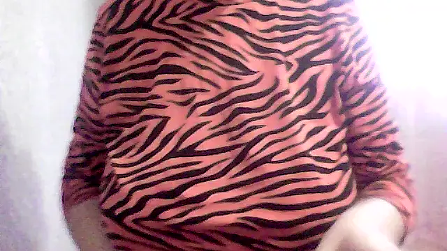 Snapshot of AnaXBerry chatting on 8, 1, 2026 AnaXBerry online show from 8, 1, 2026