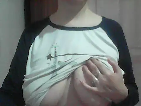 Snapshot of AnaXBerry chatting on 17, 2, 2026 AnaXBerry online show from 17, 2, 2026