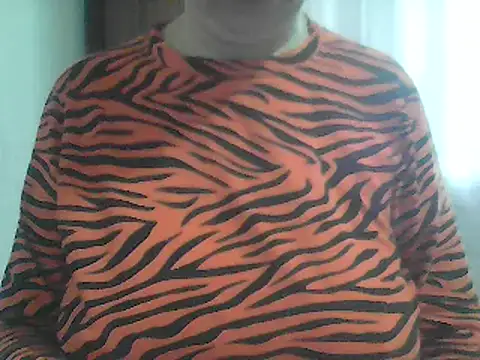 Snapshot of AnaXBerry chatting on 27, 2, 2026 AnaXBerry online show from 27, 2, 2026