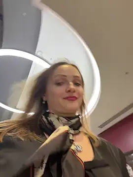 Snapshot of LadyTatiana_Madam chatting on 4, 2, 2026 LadyTatiana Madam online show from 4, 2, 2026