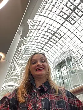 Snapshot of LadyTatiana_Madam chatting on 1, 3, 2026 LadyTatiana Madam online show from 1, 3, 2026