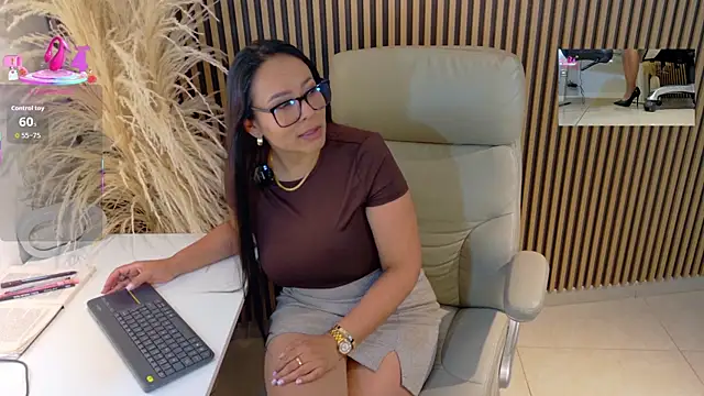 Snapshot of lulu_072 chatting on 12, 6, 2026 lulu 072 online show from 12, 6, 2026