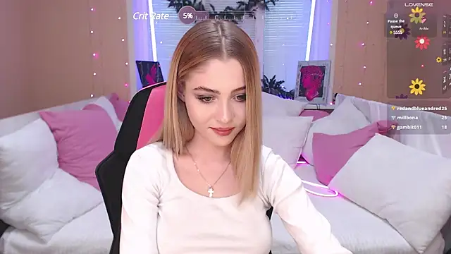 Snapshot of Tessa_Walker chatting on 7, 1, 2025 Tessa Walker online show from 7, 1, 2025