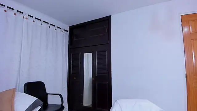 AURORA FRANKLIN online show from 5, 12, 2024