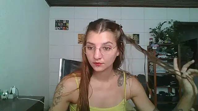 Snapshot of SweetyBabyDemon chatting on 1, 2, 2026 SweetyBabyDemon online show from 1, 2, 2026