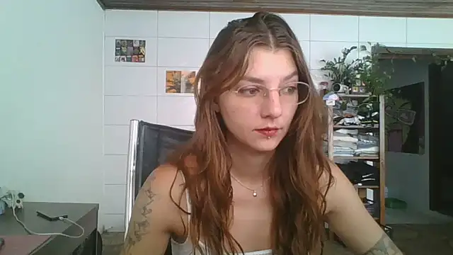 Snapshot of SweetyBabyDemon chatting on 4, 2, 2026 SweetyBabyDemon online show from 4, 2, 2026