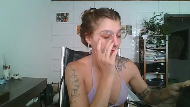 Snapshot of SweetyBabyDemon chatting on 18, 2, 2026 SweetyBabyDemon online show from 18, 2, 2026