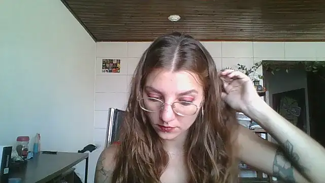 Snapshot of SweetyBabyDemon chatting on 10, 4, 2026 SweetyBabyDemon online show from 10, 4, 2026