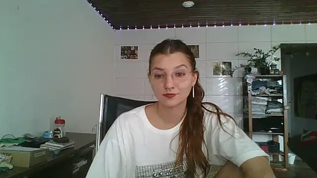 Snapshot of SweetyBabyDemon chatting on 12, 4, 2026 SweetyBabyDemon online show from 12, 4, 2026