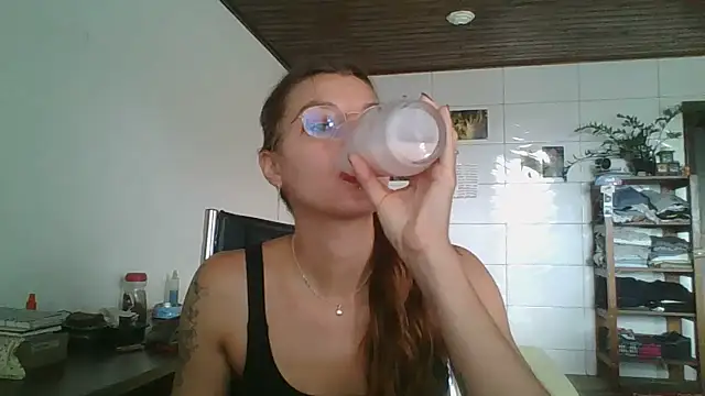 Snapshot of SweetyBabyDemon chatting on 15, 4, 2026 SweetyBabyDemon online show from 15, 4, 2026