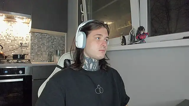  torfin  online show from 10, 3, 2025