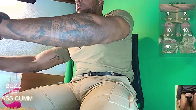 Snapshot of hot_black3 chatting on 7, 7, 2026 hot black3 online show from 7, 7, 2026