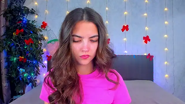 Snapshot of Milana_Crystal_ chatting on 2, 2, 2026 Milana Crystal online show from 2, 2, 2026