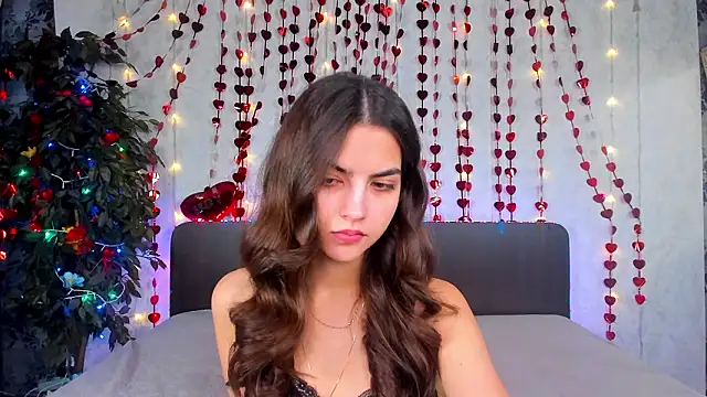 Snapshot of Milana_Crystal_ chatting on 21, 2, 2026 Milana Crystal online show from 21, 2, 2026