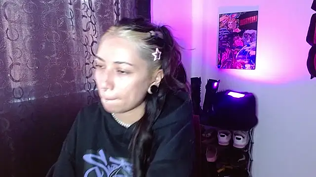 squirt charlott online show from 15, 10, 2025