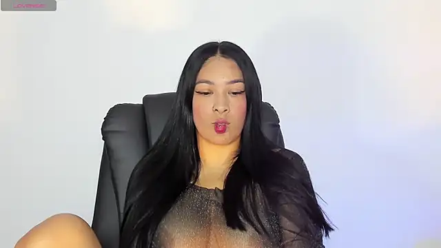 Snapshot of bella_hadid1_ chatting on 25, 7, 2026 bella hadid1 online show from 25, 7, 2026