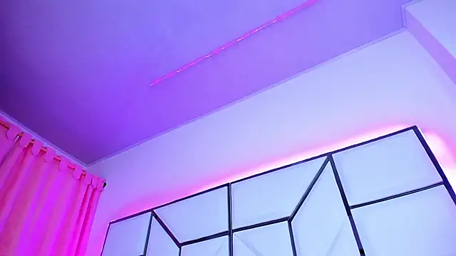 Snapshot of SarayRoyse chatting on 17, 1, 2025 SarayRoyse online show from 17, 1, 2025