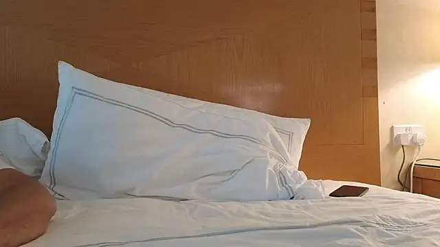 Mr-and-Mrs-Smith online show from 11, 2, 2025