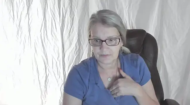 irinamaux online show from 25, 2, 2025