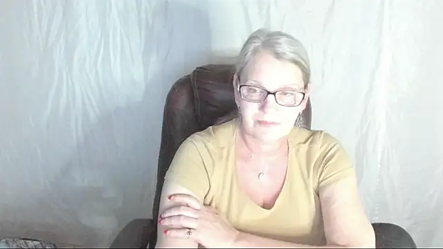 irinamaux online show from 5, 3, 2025