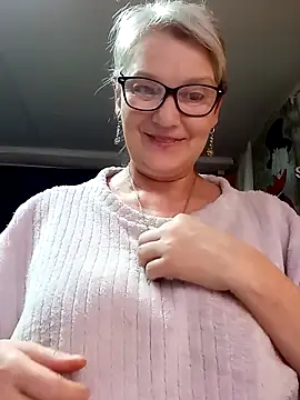 Snapshot of irinamaux chatting on 20, 5, 2026 irinamaux online show from 20, 5, 2026