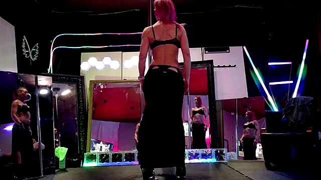 Snapshot of MadisonMarie chatting on 11, 1, 2026 MadisonMarie online show from 11, 1, 2026