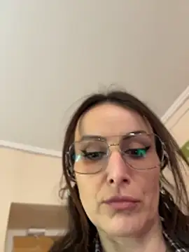 Snapshot of _AHHA_ chatting on 27, 5, 2026 AHHA online show from 27, 5, 2026