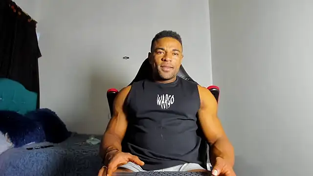 Snapshot of estebanlobo- chatting on 17, 11, 2025 estebanlobo- online show from 17, 11, 2025