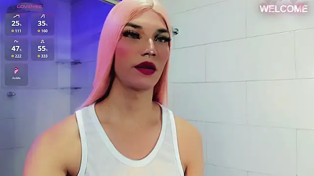 Snapshot of Victoria_Kastelo chatting on 30, 10, 2025 Victoria Kastelo online show from 30, 10, 2025