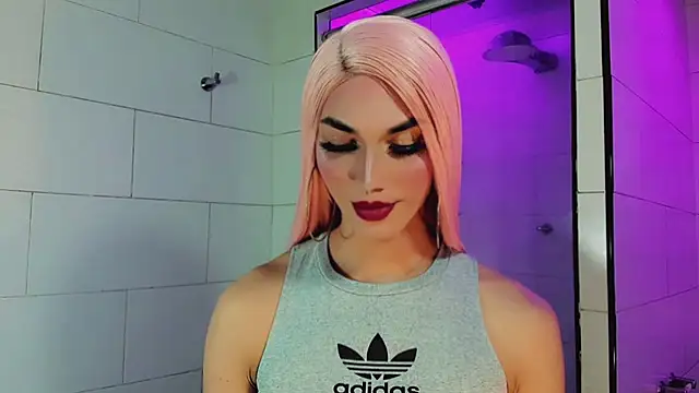 Snapshot of Victoria_Kastelo chatting on 4, 11, 2025 Victoria Kastelo online show from 4, 11, 2025