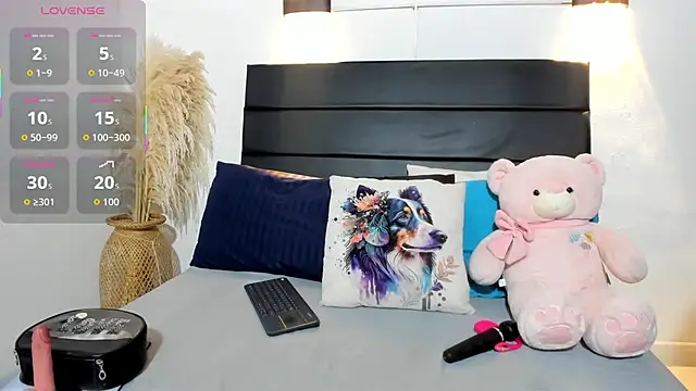 Snapshot of Julieta_Coopeer_ chatting on 16, 2, 2026 Julieta Coopeer online show from 16, 2, 2026