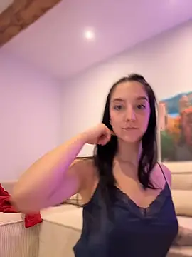 Snapshot of _Juliette chatting on 22, 4, 2026 Juliette online show from 22, 4, 2026