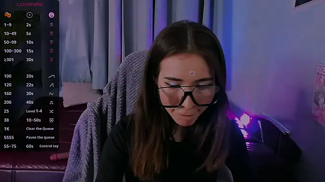 Snapshot of ashleyro1 chatting on 11, 11, 2025 ashleyro1 online show from 11, 11, 2025