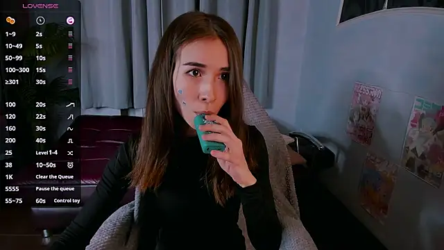 Snapshot of ashleyro1 chatting on 16, 11, 2025 ashleyro1 online show from 16, 11, 2025