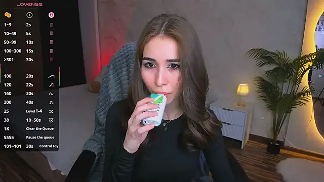 Snapshot of ashleyro1 chatting on 1, 3, 2026 ashleyro1 online show from 1, 3, 2026