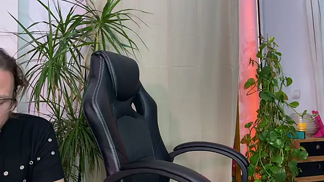 Snapshot of TheWildMiu chatting on 11, 12, 2024 TheWildMiu online show from 11, 12, 2024