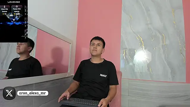 Snapshot of aron_alexa chatting on 2, 12, 2024 aron alexa online show from 2, 12, 2024