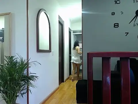 Snapshot of Laura_martin_ chatting on 16, 2, 2026 Laura martin online show from 16, 2, 2026