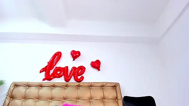 sophie-newton online show from 22, 3, 2025