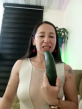 emilypoppy3 online show from 31, 10, 2025