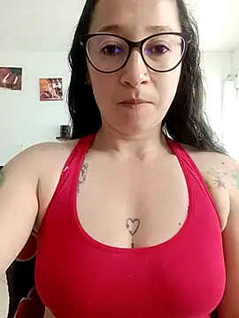 emilypoppy3 online show from 11, 3, 2026