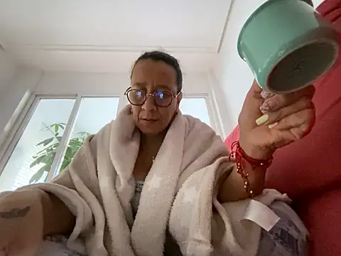 Snapshot of sweeviolet chatting on 9, 2, 2025 sweeviolet online show from 9, 2, 2025