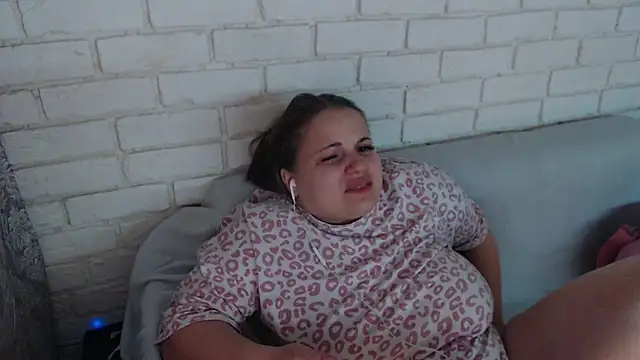 Crazyy girl  online show from 4, 12, 2025