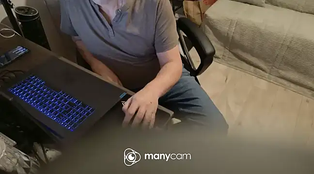 Snapshot of lolacharly@xh chatting on 24, 1, 2025 lolacharlyxh online show from 24, 1, 2025