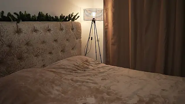 LindaWarners online show from 4, 2, 2025